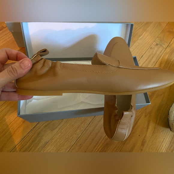 Everlane flats. - Picture 4 of 4